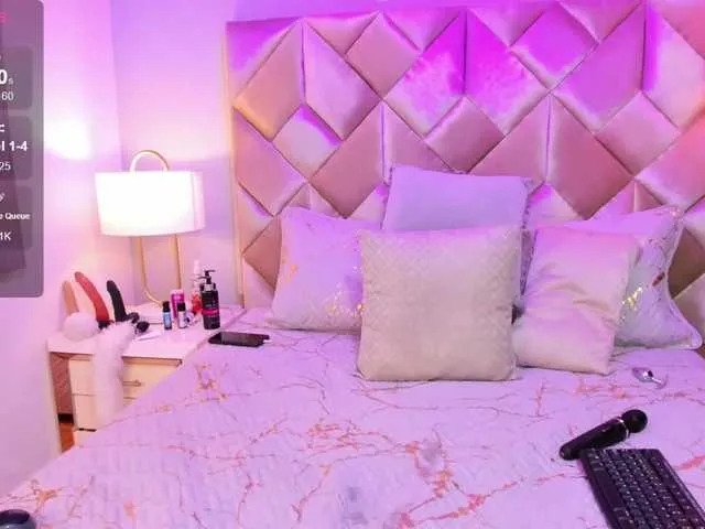 Live sex webcam photo for JeenSexy #290018341