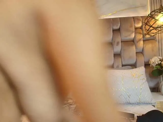 Live sex webcam photo for JeenSexy #291242313