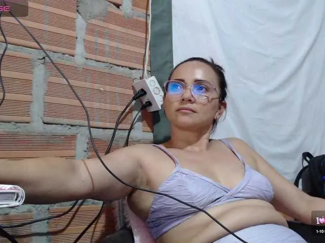 Live sex webcam photo for Jeffer38 #285285854