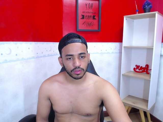 Live sex webcam photo for JeikoLewis #277927230