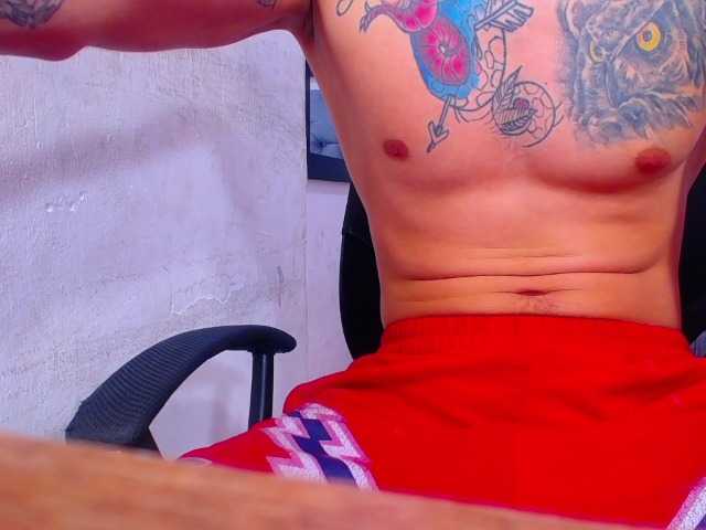 Live sex webcam photo for JeisonHott #277768424