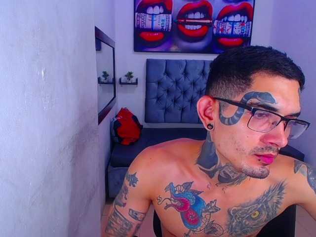 Live sex webcam photo for JeisonHott #277773006