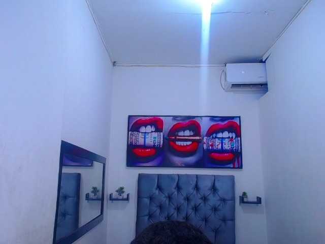 Live sex webcam photo for JeisonHott #277835091