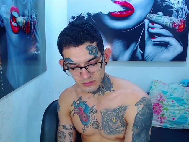 Live sex webcam photo for JeisonHott #277858598