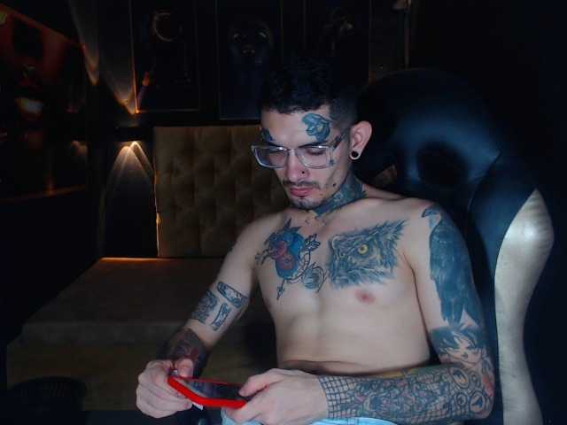 Live sex webcam photo for JeisonHott #280695552