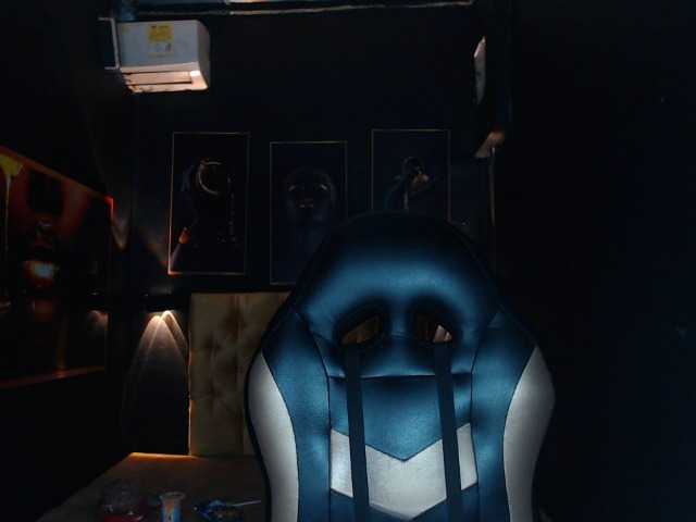 Live sex webcam photo for JeisonHott #285826292