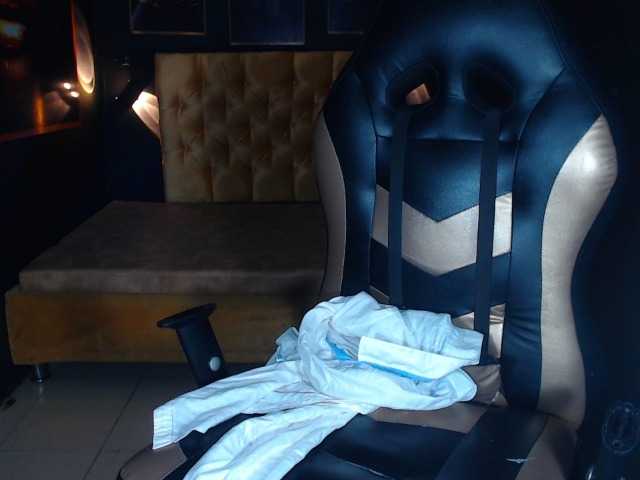 Live sex webcam photo for JeisonHott #286715757