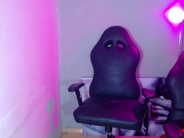 Live sex webcam photo for JeisonHott #287003532