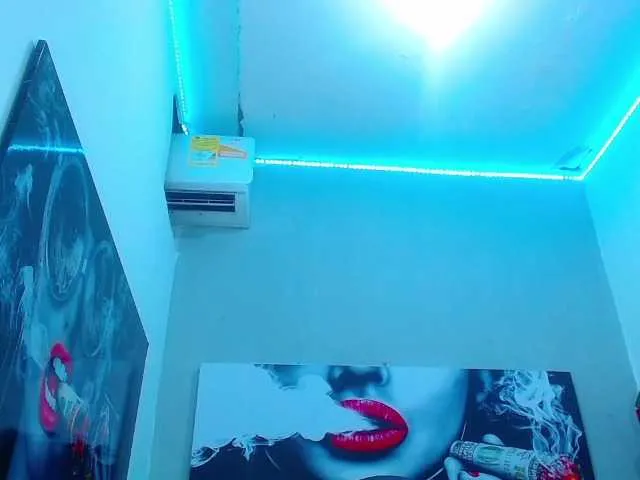 Live sex webcam photo for JeisonHott #288672306