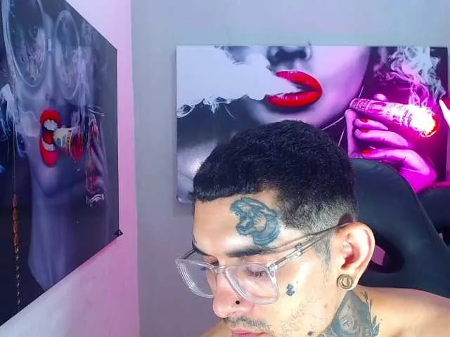 Live sex webcam photo for JeisonHott #289459960