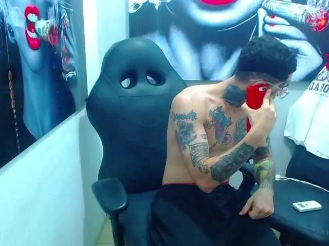 Live sex webcam photo for JeisonHott #289489030