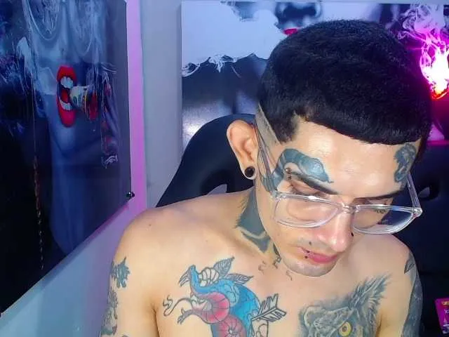 Live sex webcam photo for JeisonHott #289586578