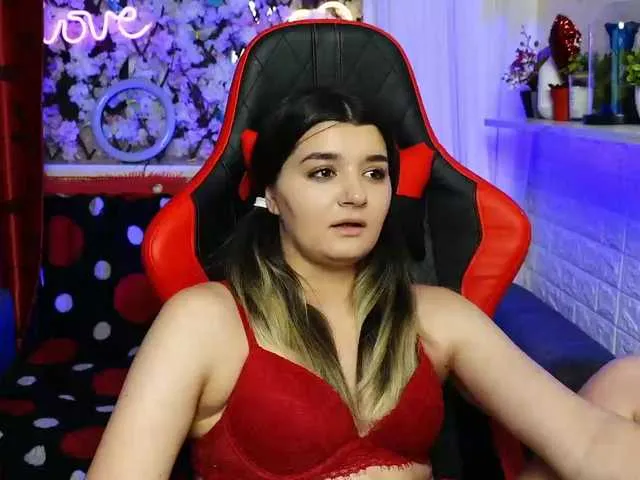 Live sex webcam photo for JellyJux #275694690