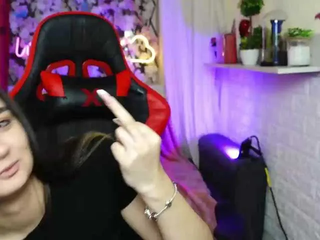 Live sex webcam photo for JellyJux #276487468