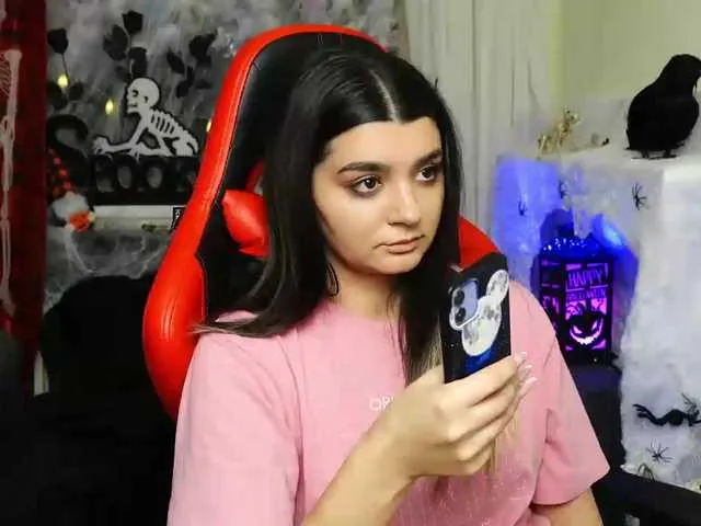 Live sex webcam photo for JellyJux #276518154