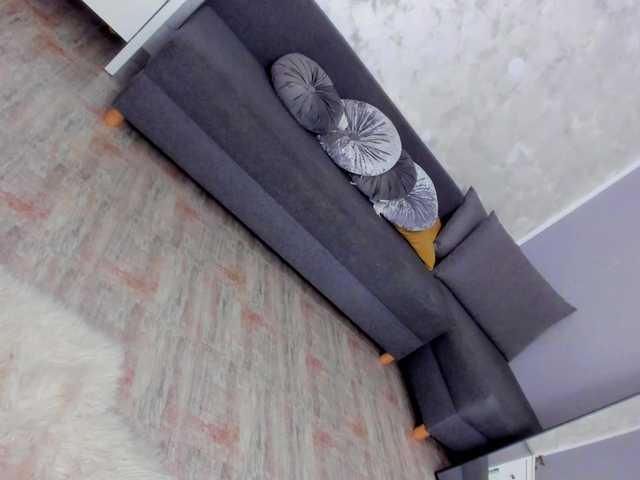 Live sex webcam photo for JellyPie #288053248