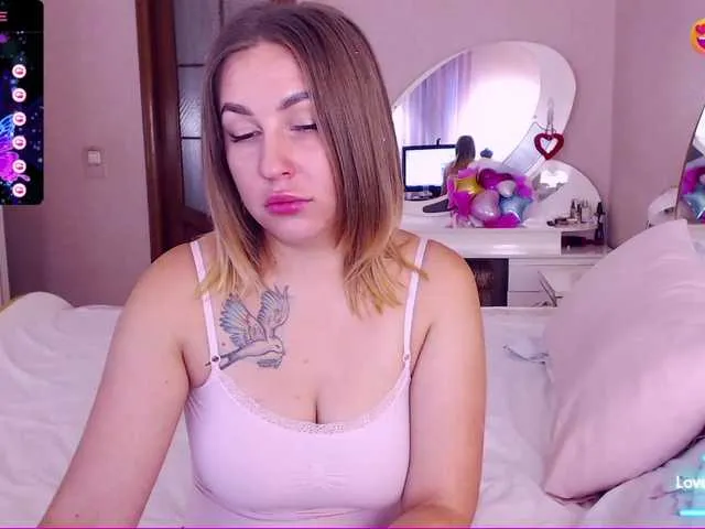 Live sex webcam photo for Jemalia #276086076