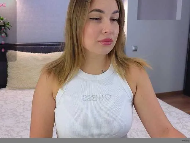 Live sex webcam photo for Jemalia #290028884