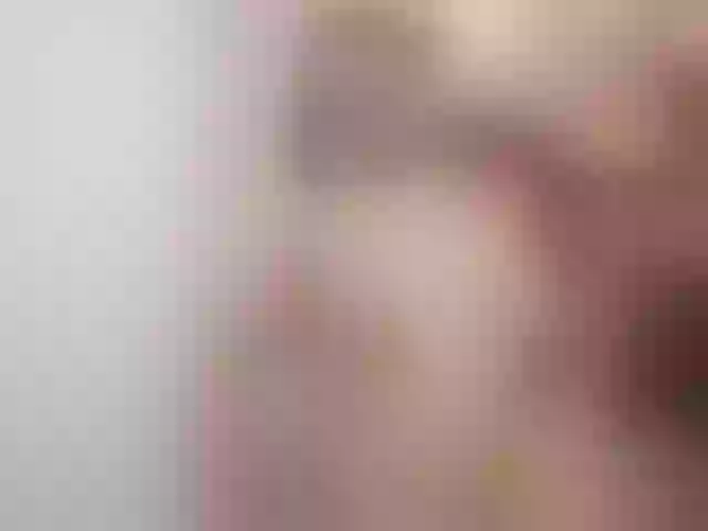 Live sex webcam photo for JenifferReys #276974443