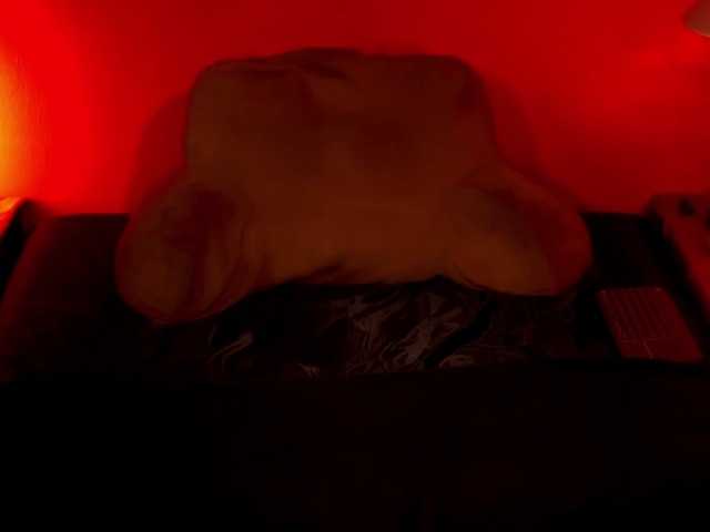 Live sex webcam photo for JennStarXXX #277000675