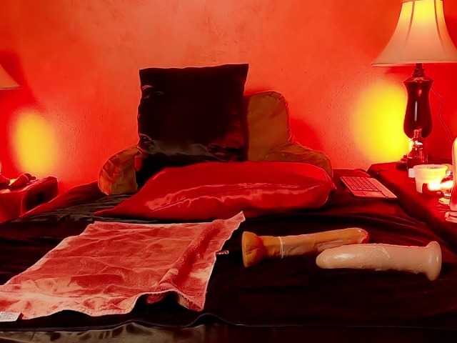 Live sex webcam photo for JennStarXXX #277583910