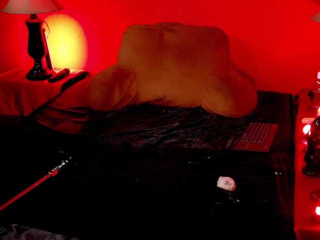 Live sex webcam photo for JennStarXXX #278269799