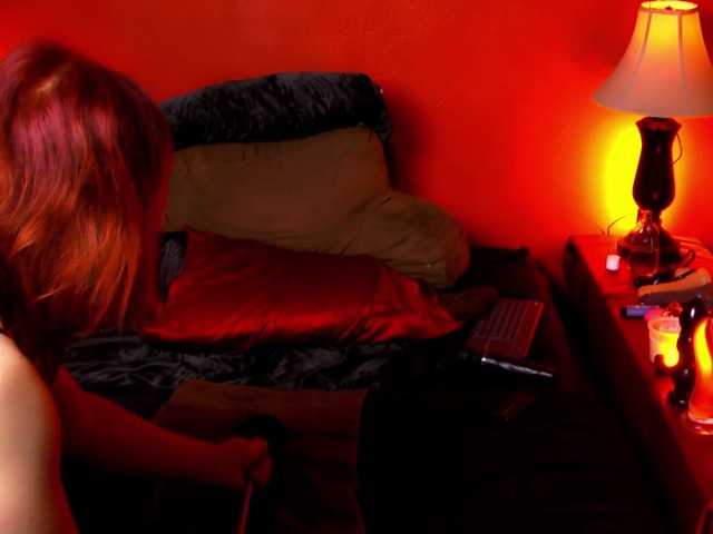 Live sex webcam photo for JennStarXXX #289965274