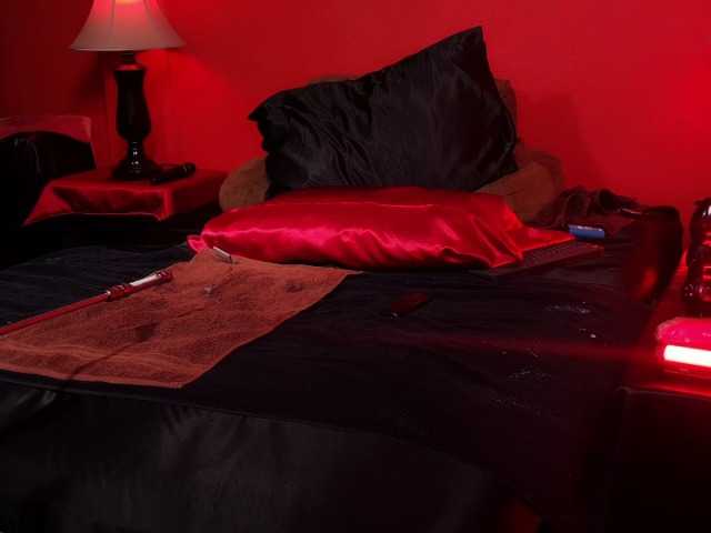 Live sex webcam photo for JennStarXXX #290016170