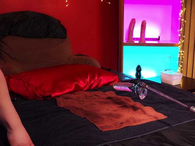 Live sex webcam photo for JennStarXXX #291889228