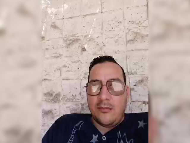 Live sex webcam photo for JennaAndBrad #291946372