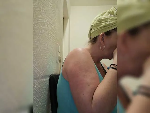 Live sex webcam photo for JennaDeluxe #288022547