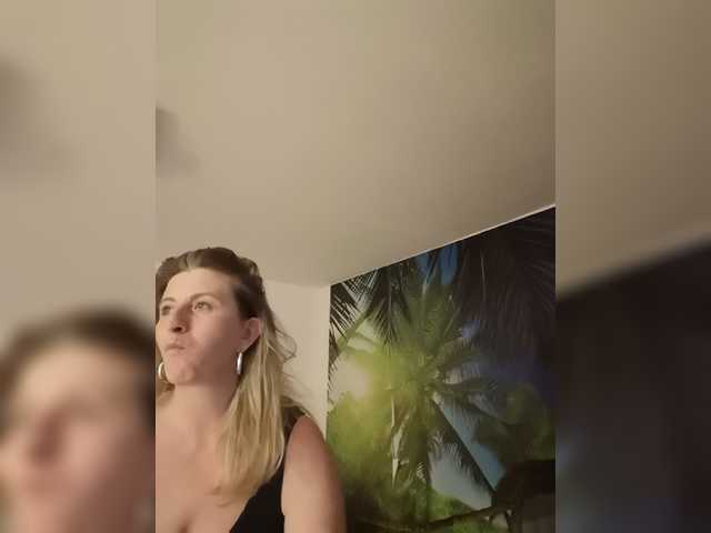 Live sex webcam photo for JennaDeluxe #288022562