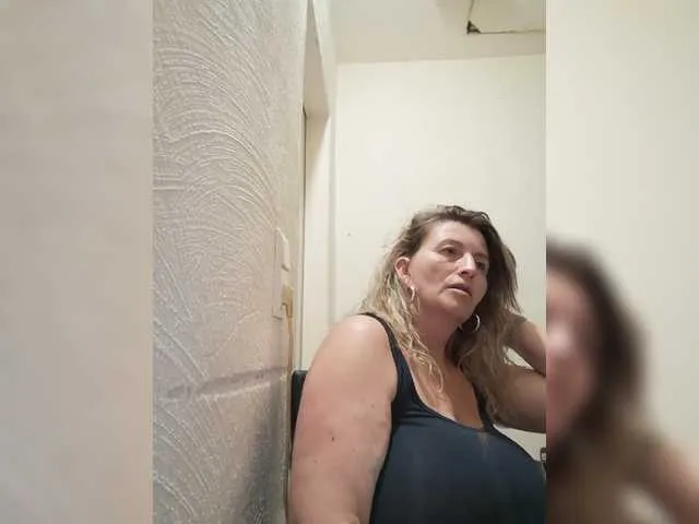 Live sex webcam photo for JennaDeluxe #288022570