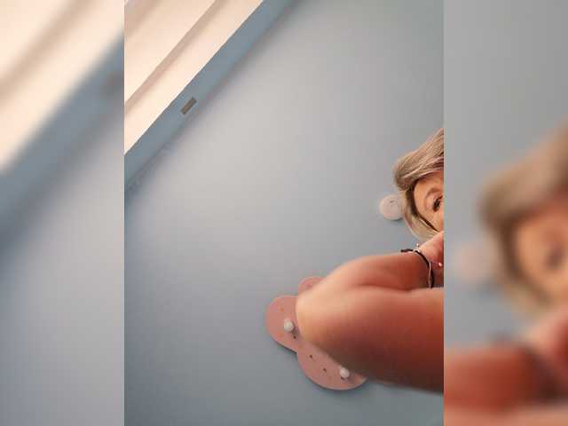 Live sex webcam photo for JennaDeluxe #288022607