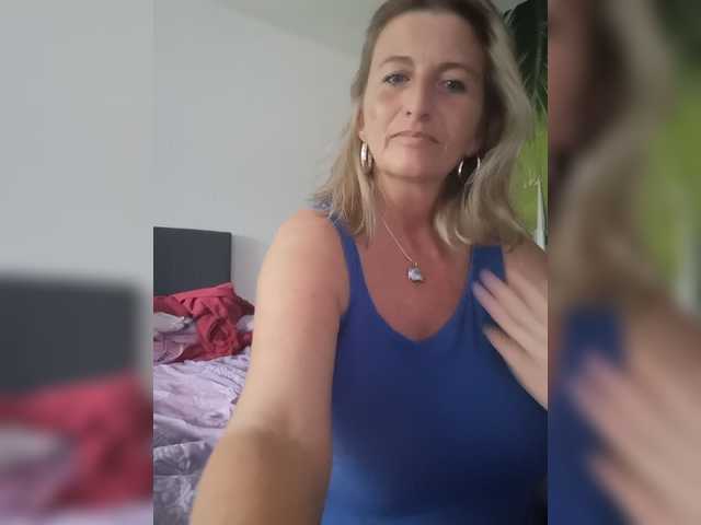 Live sex webcam photo for JennaDeluxe #288022629