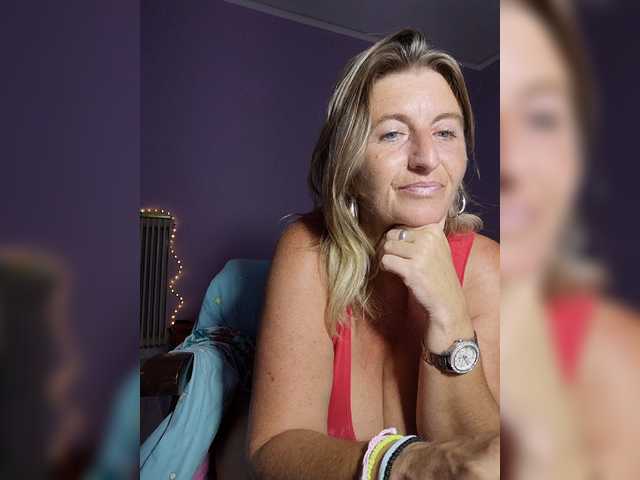 Live sex webcam photo for JennaDeluxe #288022681