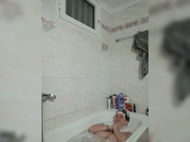 Live sex webcam photo for JennaDeluxe #288022849