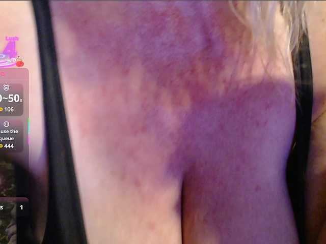 Live sex webcam photo for JennaDeluxe #290643571