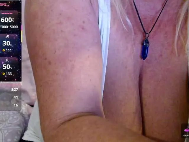 Live sex webcam photo for JennaDeluxe #292128342