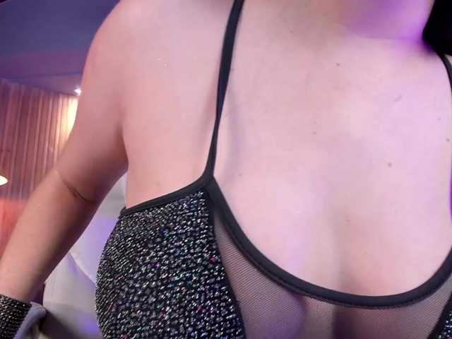 Live sex webcam photo for JennaOlson #271811351