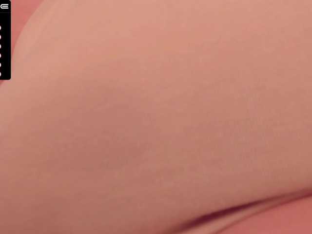 Live sex webcam photo for JennaOlson #273895338