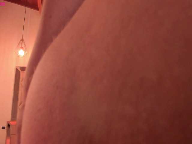 Live sex webcam photo for JennaOlson #275930270