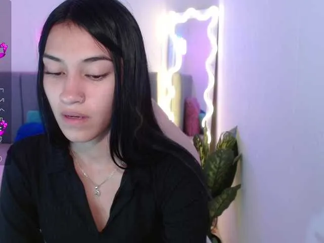 Live sex webcam photo for Jenner-tay #277327605