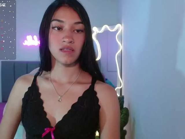 Live sex webcam photo for Jenner-tay #277454709