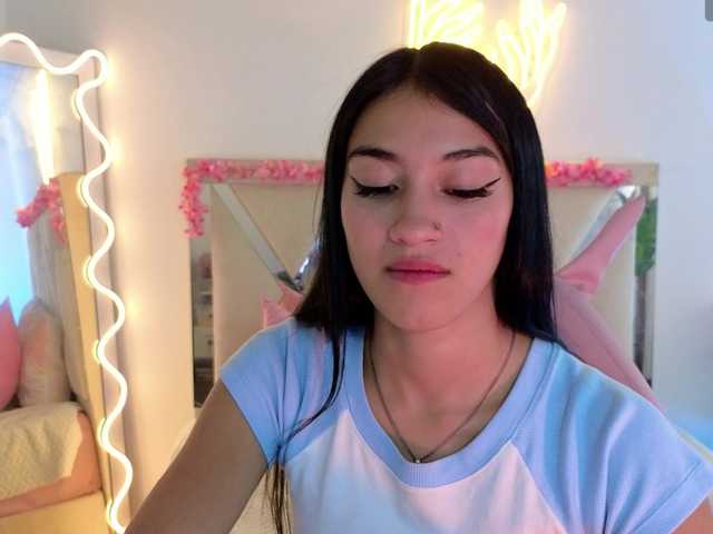 Live sex webcam photo for Jenner-tay #278180680