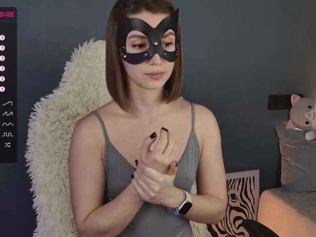 Live sex webcam photo for Jenniee #290589443