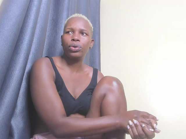 Live sex webcam photo for Jennifer-King #278113208
