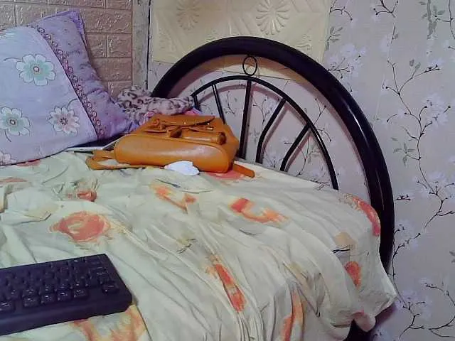 Live sex webcam photo for Jennifer224 #273553199