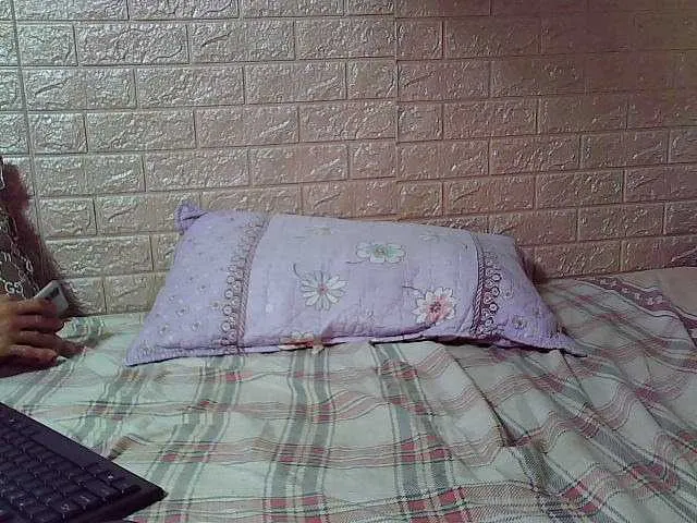 Live sex webcam photo for Jennifer224 #273593077