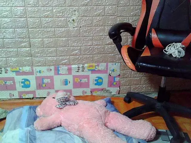 Live sex webcam photo for Jennifer224 #274341484